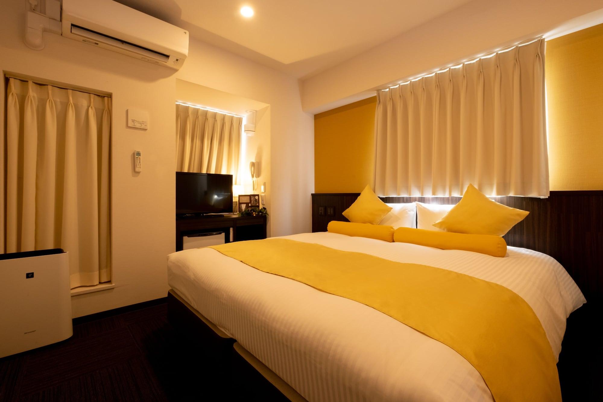 Nipponbashi Crystal Hotel Осака Екстериор снимка