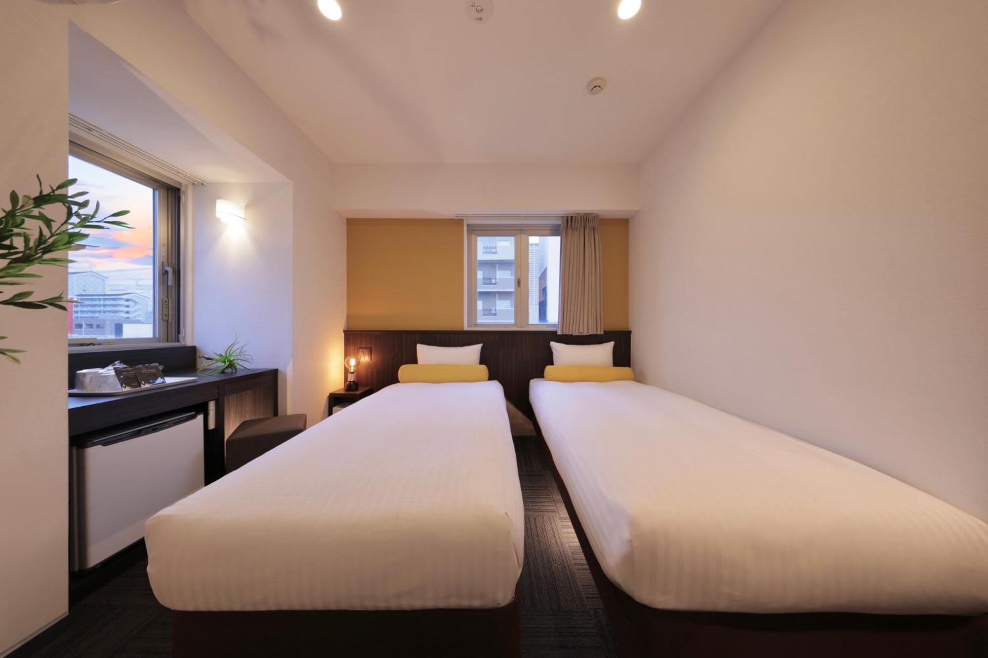 Nipponbashi Crystal Hotel Осака Екстериор снимка