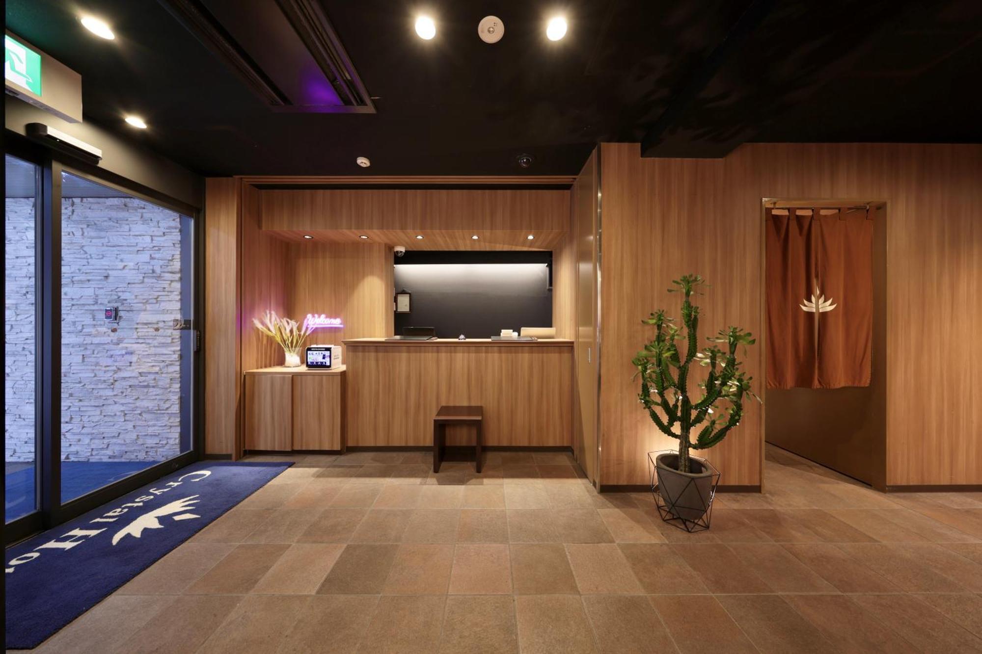 Nipponbashi Crystal Hotel Осака Екстериор снимка